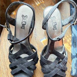Brash Black Crisscross Sandals